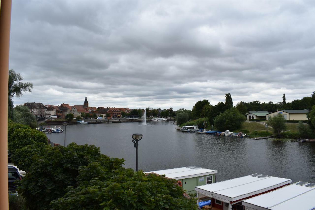 Hotel Garni "Am Hafen" Havelberg Eksteriør billede